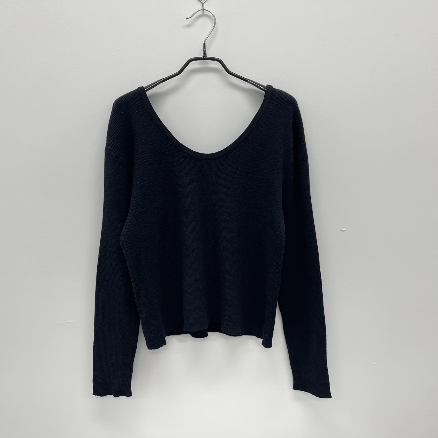 uni&amp;#x27;s room■4color ディープUネックアメリニット NT-AW25-06
