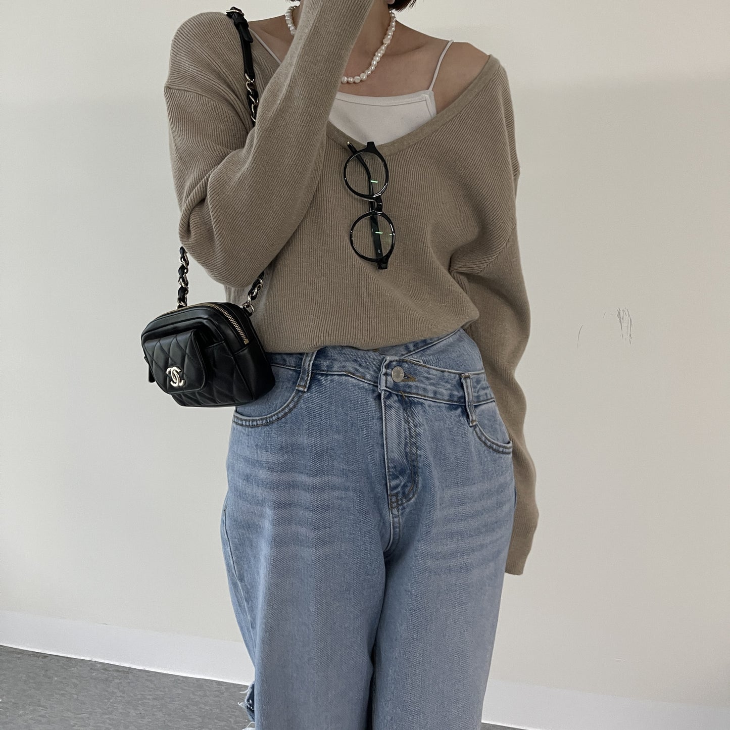 uni&amp;#x27;s room■4color ディープUネックアメリニット NT-AW25-06