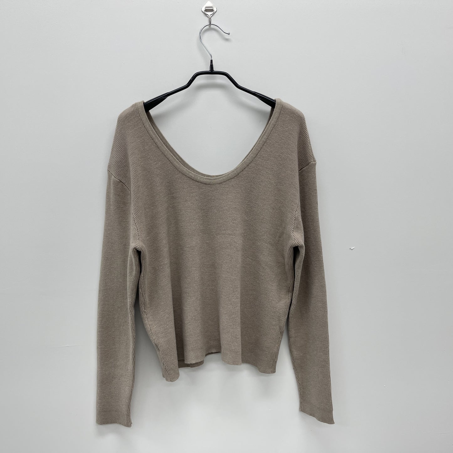 uni&amp;#x27;s room■4color ディープUネックアメリニット NT-AW25-06